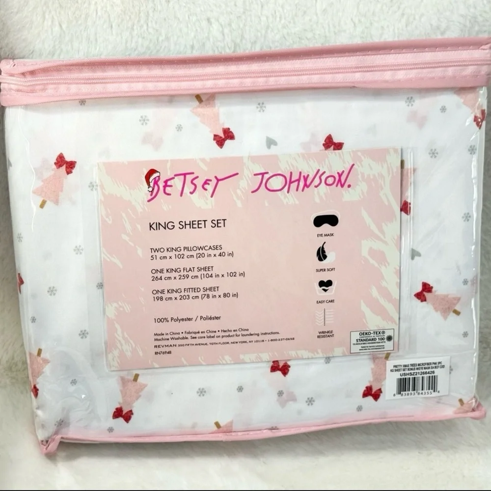 *NEW* Betsey Johnson Pink 5 Piece King Sheet Set with Bonus Eye Mask - Picture 4 of 4